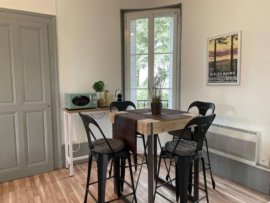 Coeur D'aix, Vue Splendide Et Cachet Appartement Aix-les-Bains